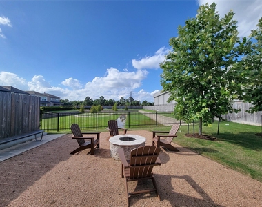 17105 White Acer Way - Photo Thumbnail 27