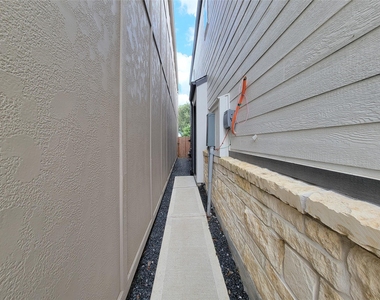 17105 White Acer Way - Photo Thumbnail 2