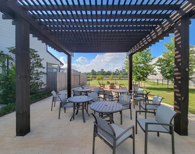 17105 White Acer Way - Photo Thumbnail 26