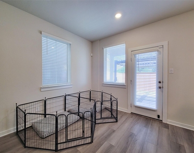 17105 White Acer Way - Photo Thumbnail 10