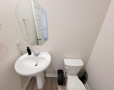 17105 White Acer Way - Photo Thumbnail 13