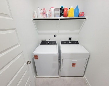17105 White Acer Way - Photo Thumbnail 19