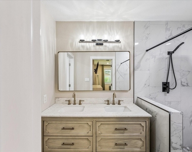405 N Fulton Street - Photo Thumbnail 26