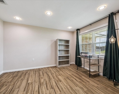 405 N Fulton Street - Photo Thumbnail 11