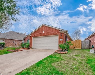 7514 Trail Hollow - Photo Thumbnail 4