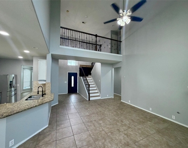 30430 Legacy Pine Drive - Photo Thumbnail 10