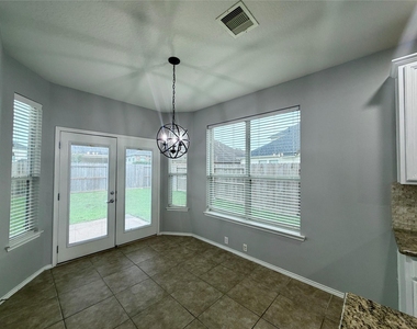 30430 Legacy Pine Drive - Photo Thumbnail 8