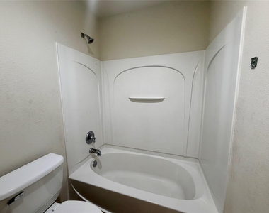 30430 Legacy Pine Drive - Photo Thumbnail 21