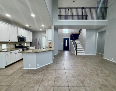 30430 Legacy Pine Drive - Photo Thumbnail 9