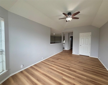 30430 Legacy Pine Drive - Photo Thumbnail 25
