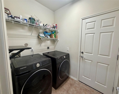 30430 Legacy Pine Drive - Photo Thumbnail 16