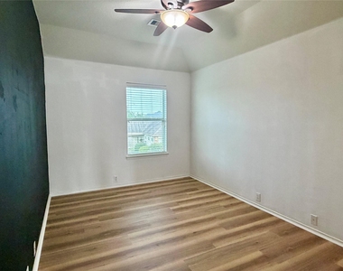 30430 Legacy Pine Drive - Photo Thumbnail 22
