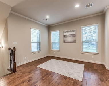 1614 Parker Street - Photo Thumbnail 12