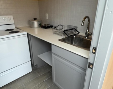 6303 Scotchwood Drive - Photo Thumbnail 6