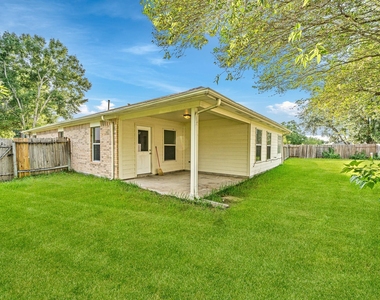 7207 Highland Oak Court - Photo Thumbnail 24