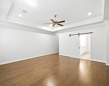 4208 Koehler Street - Photo Thumbnail 17
