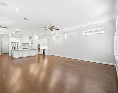 4208 Koehler Street - Photo Thumbnail 4