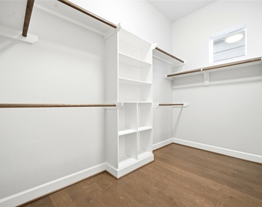 4208 Koehler Street - Photo Thumbnail 21