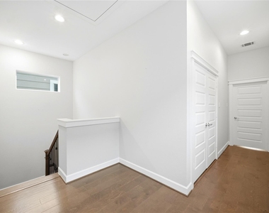 4208 Koehler Street - Photo Thumbnail 14