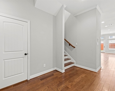 5936 Kiam Street - Photo Thumbnail 3