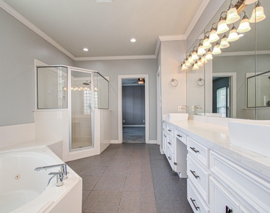 13514 Broadmeadow Lane - Photo Thumbnail 32