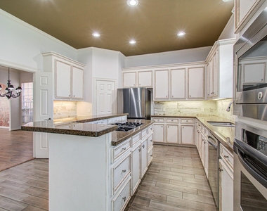 13514 Broadmeadow Lane - Photo Thumbnail 16