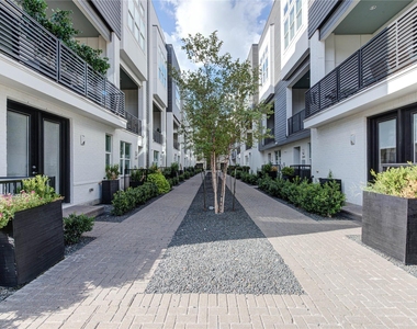 2622 Rusk Street - Photo Thumbnail 1