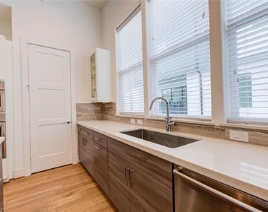 2622 Rusk Street - Photo Thumbnail 10