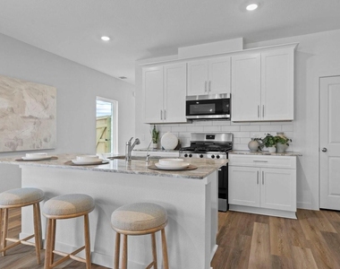 3631 Koop Loop Court - Photo Thumbnail 4
