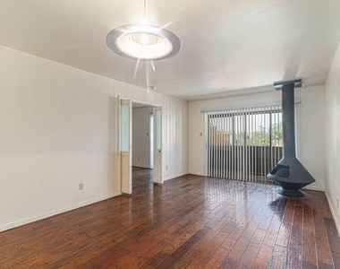3045 Walnut Bend Lane - Photo Thumbnail 2