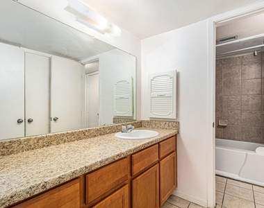3045 Walnut Bend Lane - Photo Thumbnail 9