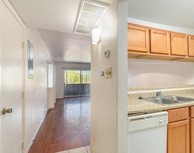 3045 Walnut Bend Lane - Photo Thumbnail 7