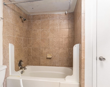 3045 Walnut Bend Lane - Photo Thumbnail 8