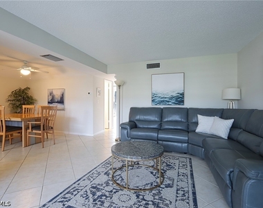 25740 Hickory Boulevard - Photo Thumbnail 2