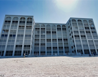 26000 Hickory Boulevard - Photo Thumbnail 19