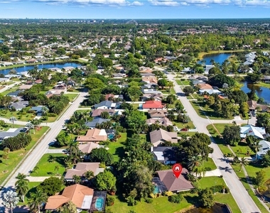 2261 Kings Lake Boulevard - Photo Thumbnail 36