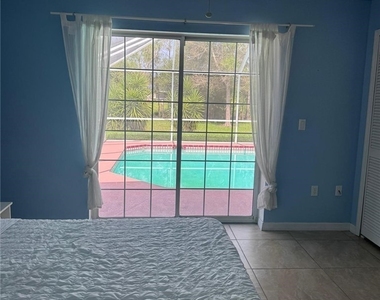 921 Jefferson Avenue - Photo Thumbnail 5
