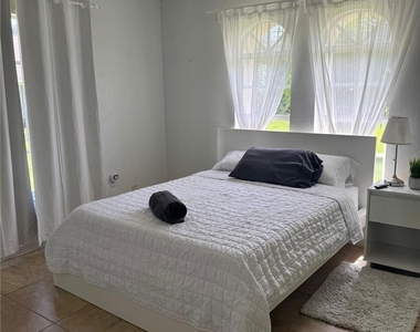 921 Jefferson Avenue - Photo Thumbnail 6