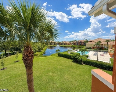 6490 Aragon Way - Photo Thumbnail 3