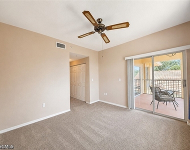 6490 Aragon Way - Photo Thumbnail 23