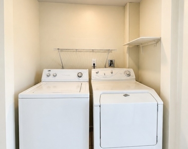 4133 Sw 7th Place - Photo Thumbnail 7
