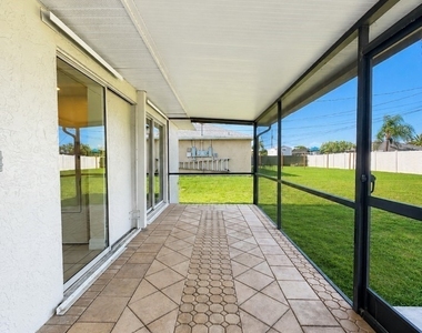 4133 Sw 7th Place - Photo Thumbnail 8