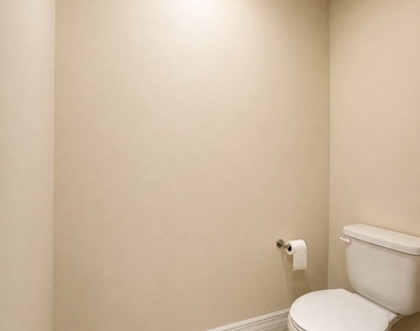 1625 Sw 1st Avenue - Photo Thumbnail 7
