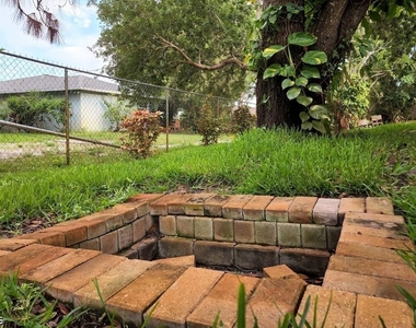 18401 Huckleberry Road - Photo Thumbnail 17