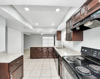 16618 Lonesome Quail Drive - Photo Thumbnail 16