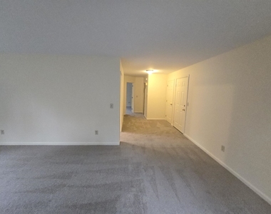 169 Little Mill - Photo Thumbnail 4