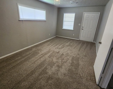 610 Tovrea Road - Photo Thumbnail 4