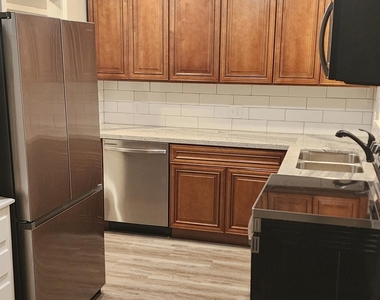610 Tovrea Road - Photo Thumbnail 2