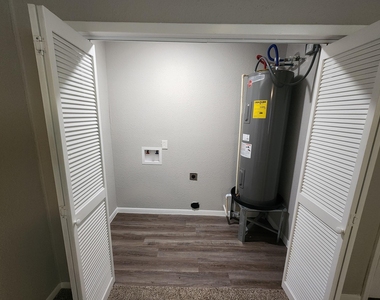 610 Tovrea Road - Photo Thumbnail 9
