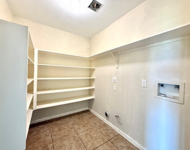 13706 Audra Lane - Photo Thumbnail 7